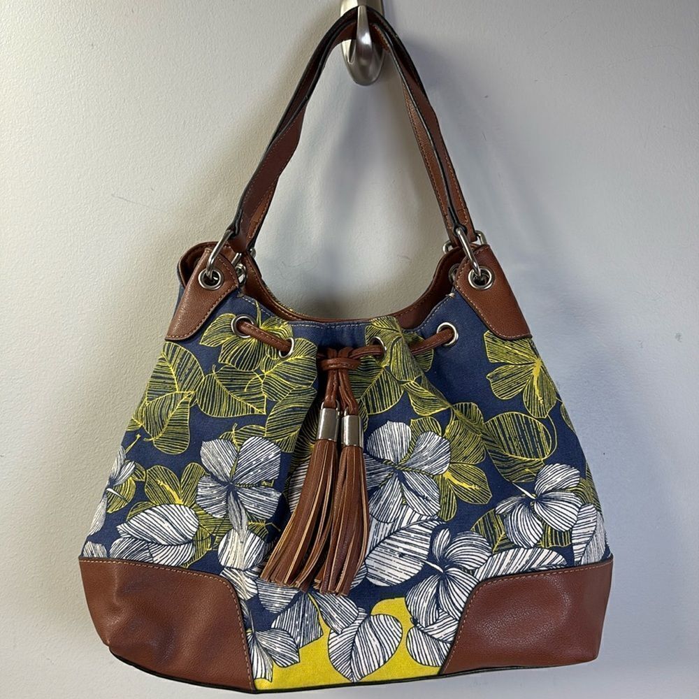 Chaps Floral Tassle Purse